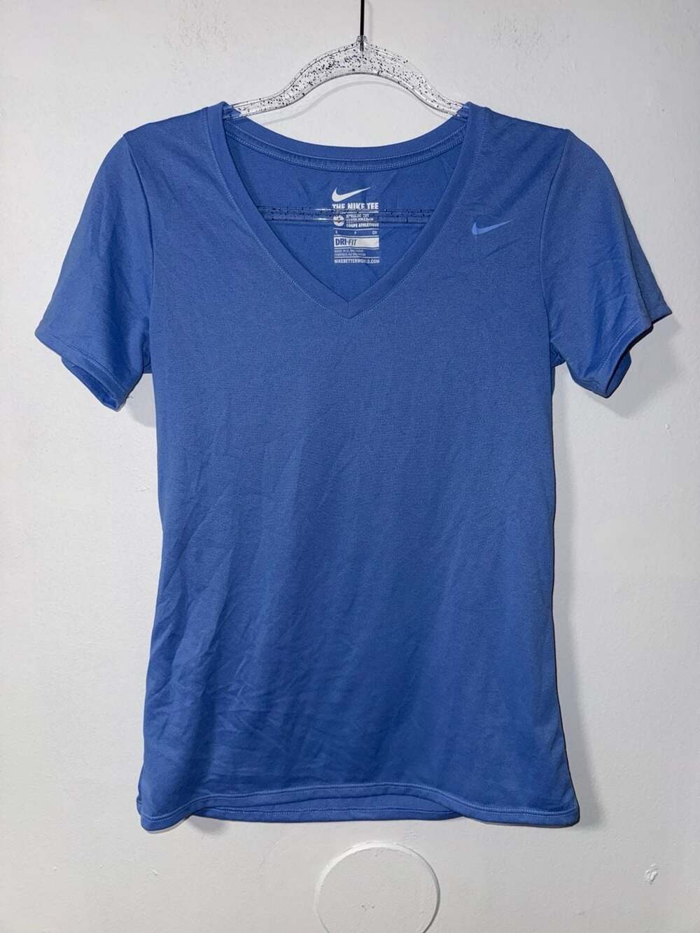 The Nike Tee Blue Dri-Fit Athletic Cut Womens V Neck Short Sleeve Shirt Small